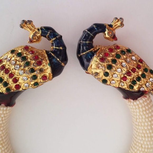 Pair of Beaded Bracelets with Peacocks - Picture 5 of 8